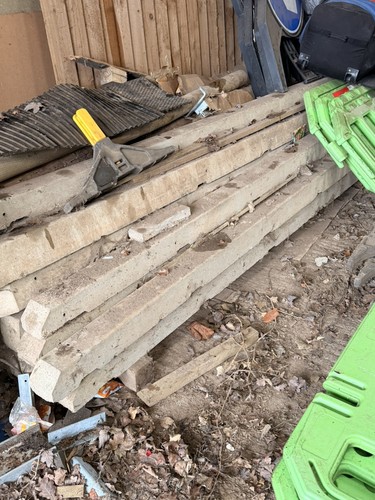 Concrete fence posts - 21,